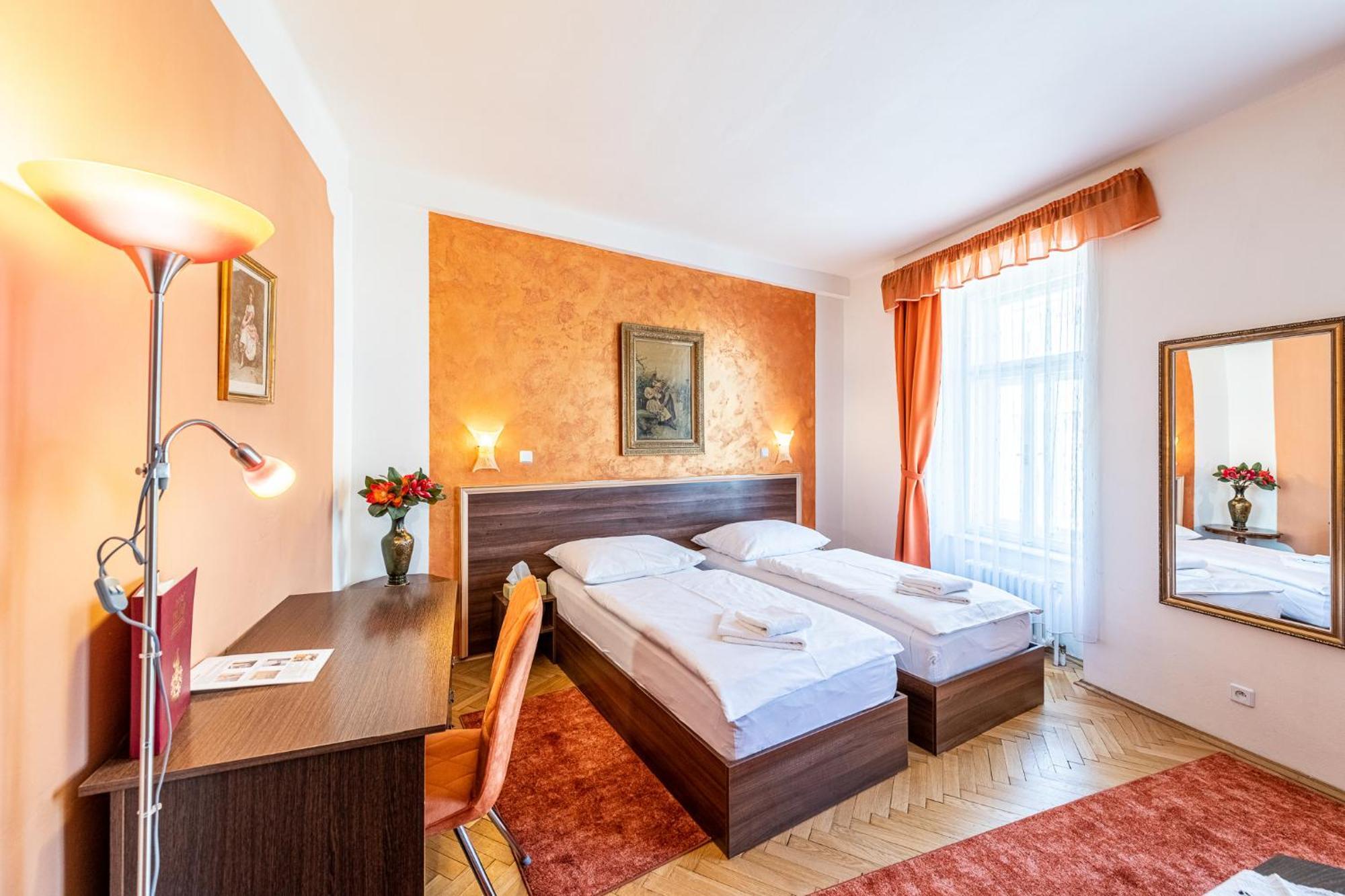 Hotel Trumf Mladá Boleslav Εξωτερικό φωτογραφία